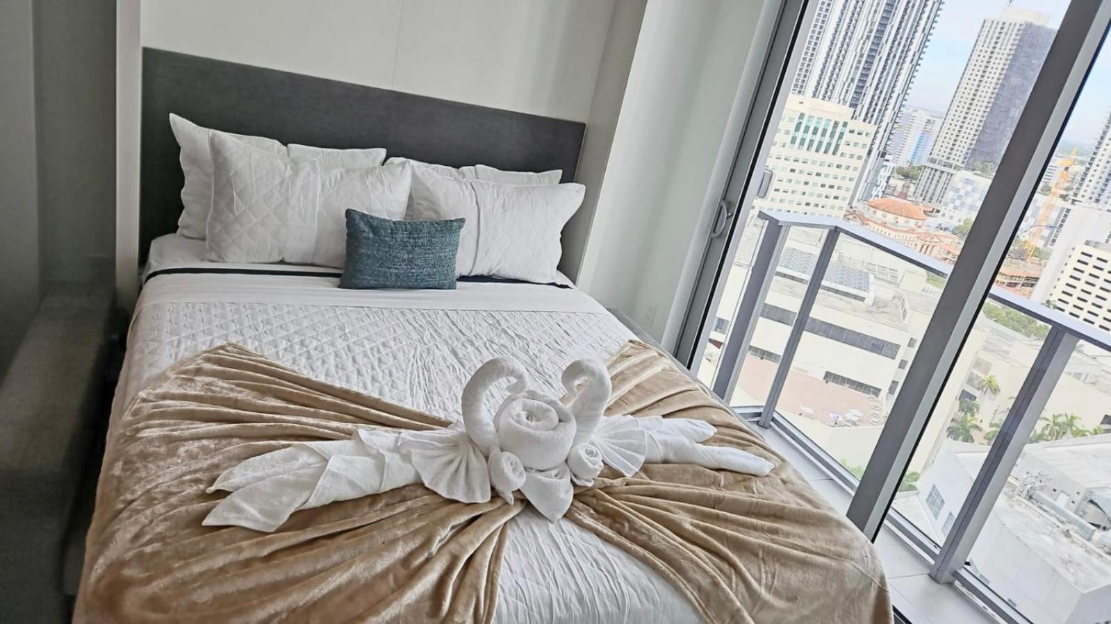 Апартаменти Breathtaking 1Br In The Heart Маямі Екстер'єр фото